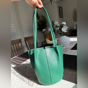 Portland Leather Goods Small Devan Bucket Tote In Bacalar
